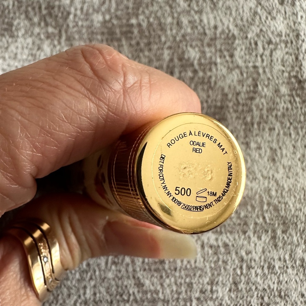 Gucci Satin Lipstick - Bright Red with Gold Case - Picture 7 of 8